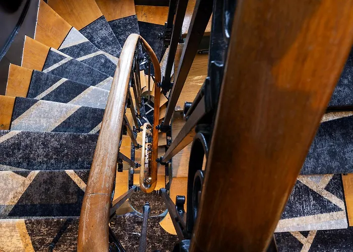 Hotel Aiglon Paris