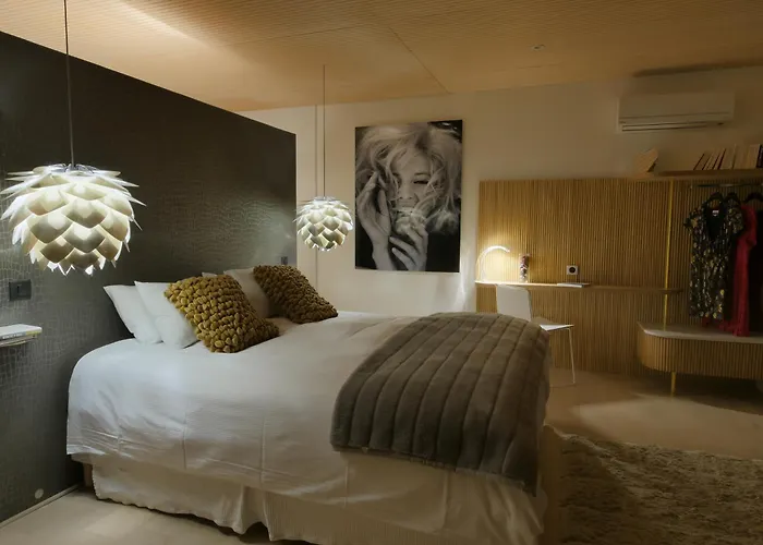 Bien Loin D'Ici Spa B&B Nimes