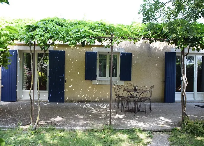 La Maison Des Invites Pernes-les-Fontaines