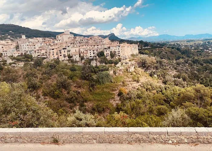 Bed and Breakfast Les 4 éléments à Tourrettes-sur-Loup