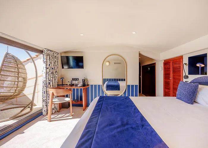 Villefranche-sur-Mer hotels near Marc Chagall National Museum