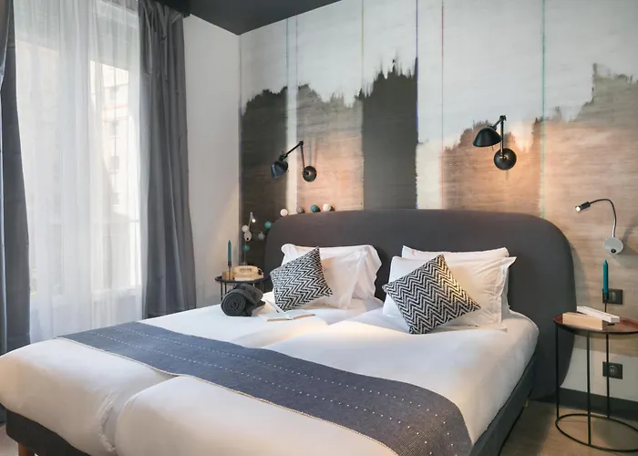 Hotéis perto de Cathédrale Saint-Nicolas