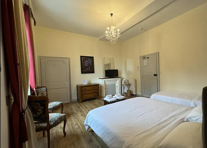 Hotel De France Et De Russie Thiviers