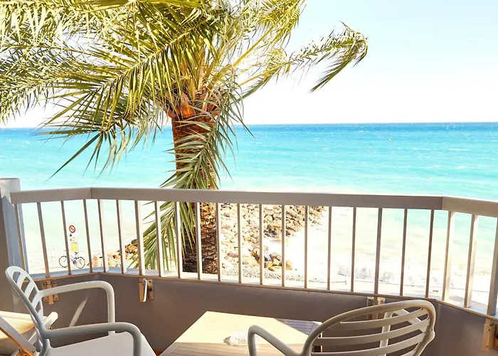 Hotels in Menton