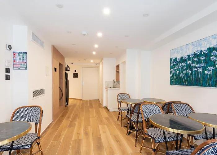 Les Suites HCR Paris