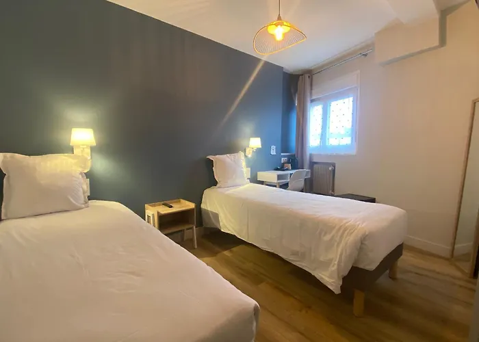 Hotel De Bretagne Fougères