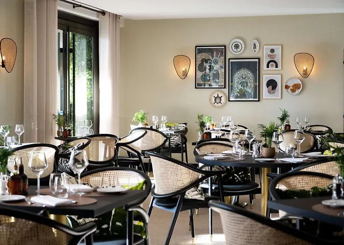 Hotéis de luxo em Nice perto de Área histórica de Nice