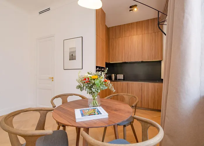 La Guitare 21 - Cozy Studio In Center Of Cannes, Just Behind Grand Hotel