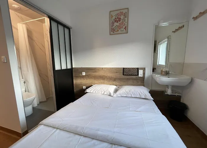 HOTEL THANIA Sète Frontignan
