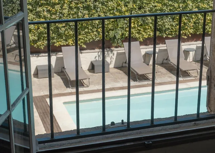 Hotel Logis Les Magnanarelles à Maussane-les-Alpilles