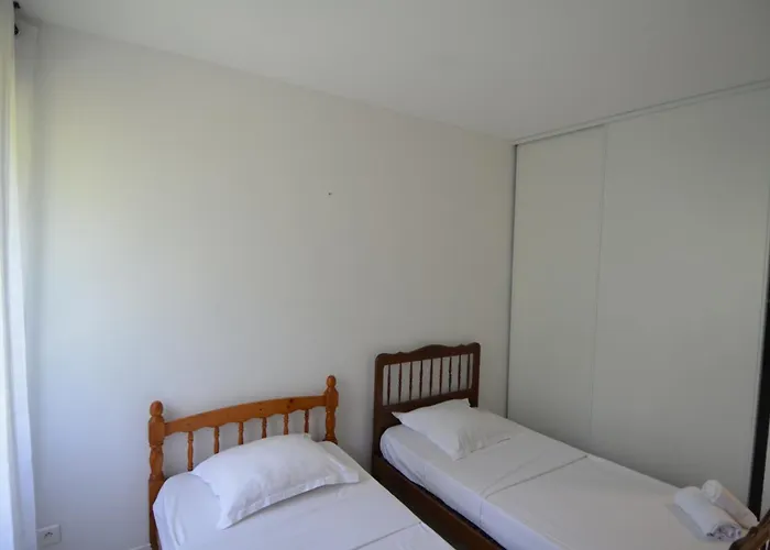 Boutique PLEIN CIEL - Appartement 5 personnes avec piscine sur la Corniche Fleurie à Nice