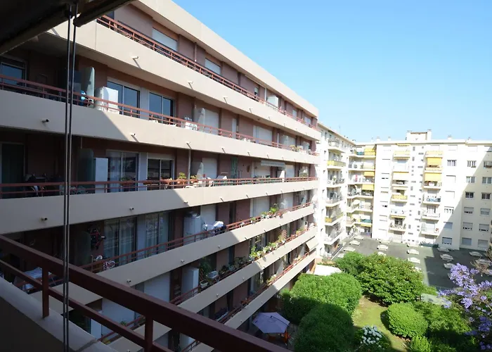 Siena - Appartement 6 Personnes Avec Terrasse Et Jacuzzi Plein Coeur Centre-Ville Quartier Du Port De Nizza