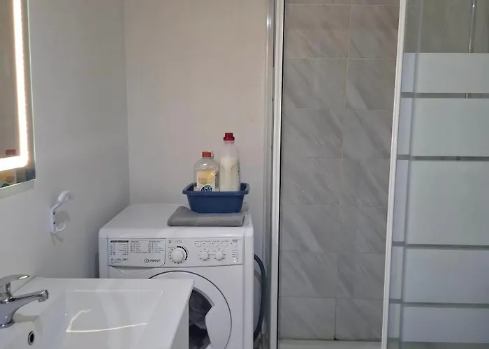 Appartement 3 Pieces Piscine Proche Plage Et Cannes