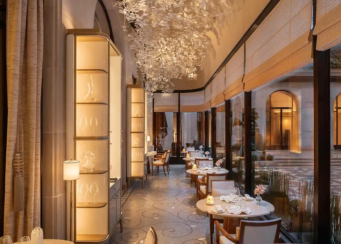 Four Seasons Hotel George V Parijs