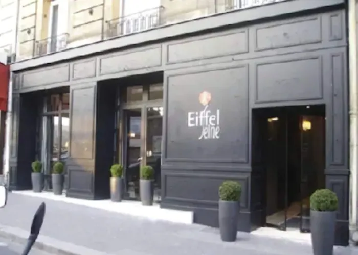 Hotel Eiffel Seine París