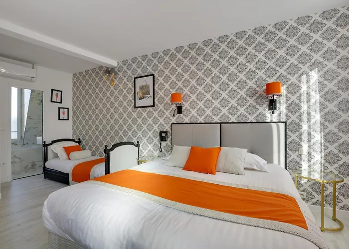 Hotel Riviera Elysees Parigi