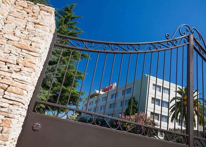 Logis Hotel Nimotel Nîmes
