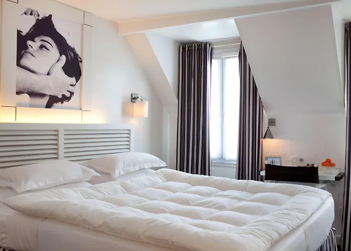 Petit Madeleine Hotel Parigi