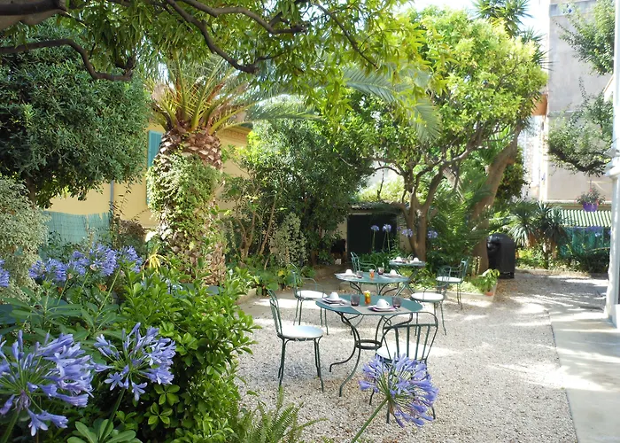 Hotel Villa Les Cygnes Nice aceita animais de estimação