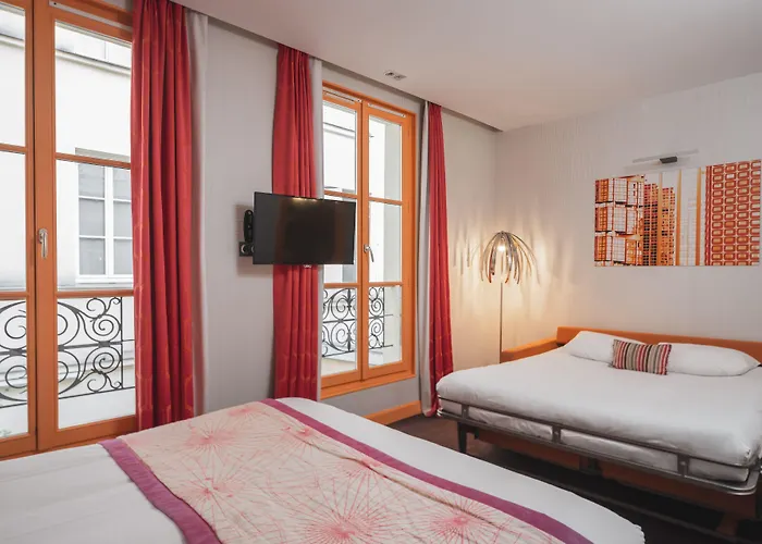 Hotel Le Petit Paris