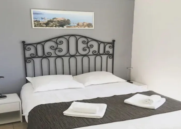 Hotel Danemark Niza