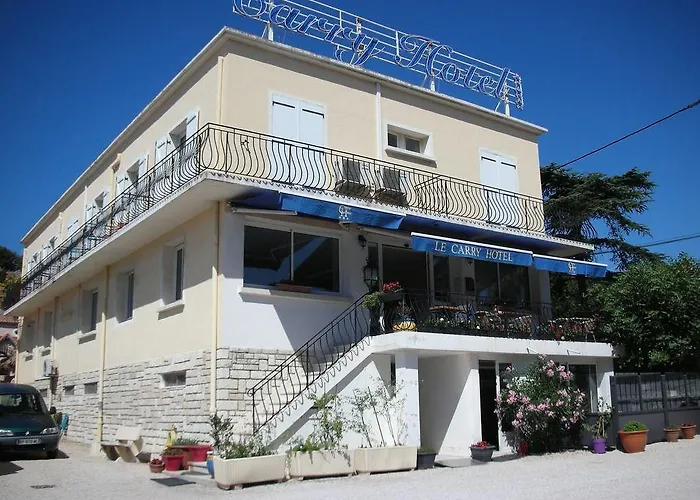 Le Carry Hotel