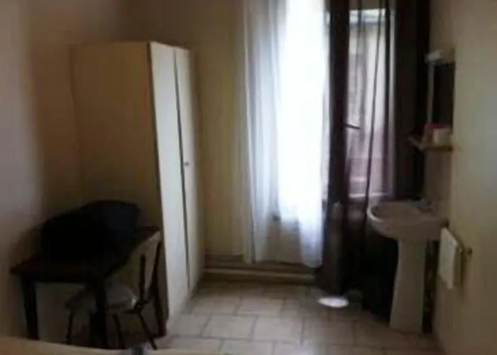 Hipotel Paris Bordeaux Menilmontant