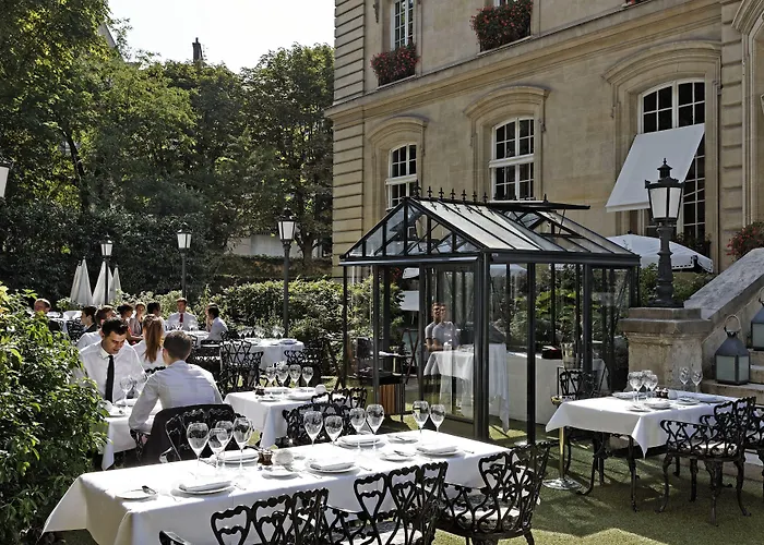 Saint James Paris