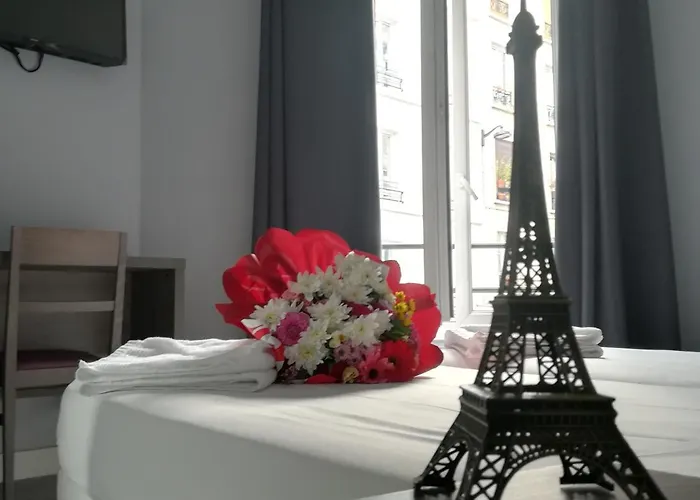 Hotel Du Globe 18 Parigi