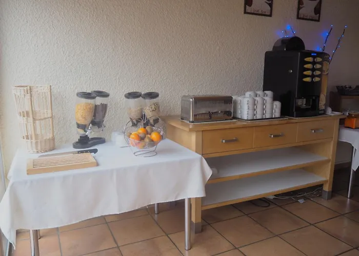 Brit Hotel Confort Castres