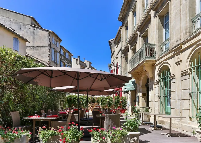Hôtel Le Relais de Poste Arles Centre Historique