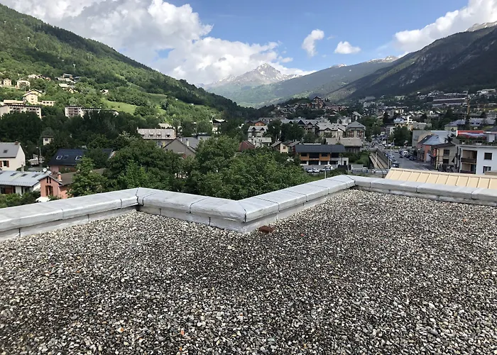 Hotel De Paris Briançon