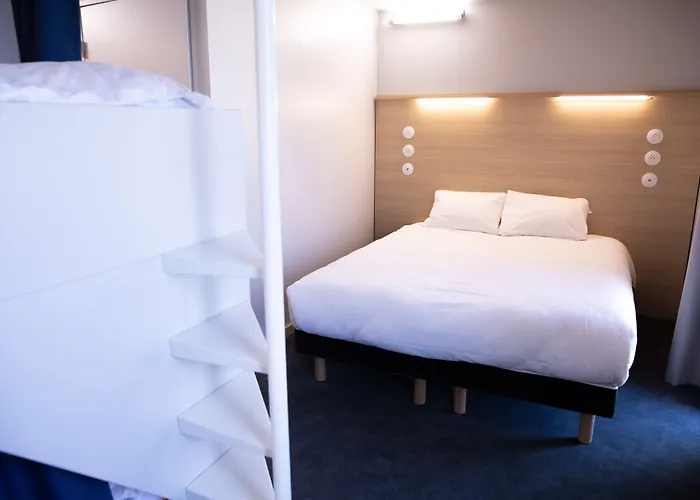 Hotel The People - Tours