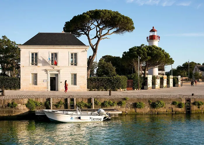 Un Hôtel En Ville La Rochelle 