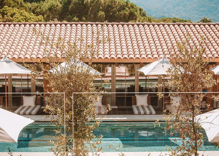 La Croix-Valmer Hotels