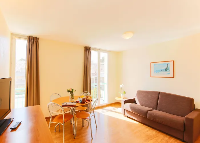 Inter-Hotel Sea Side Park Villeneuve-Loubet