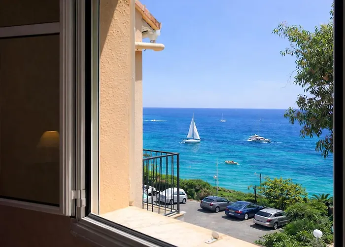 Villa Cannes I Deluxe Seafront - Sea View - Garden & Terrace -Prime Location-