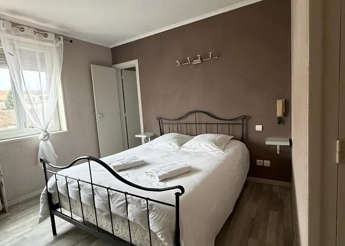 GOOD NIGHT HÔTEL By L'excess Vierzon