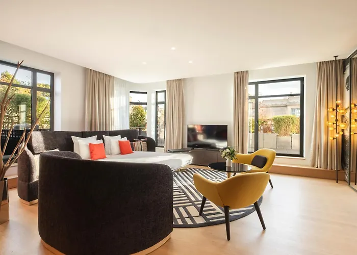 Le Cinq Codet Hotell Paris