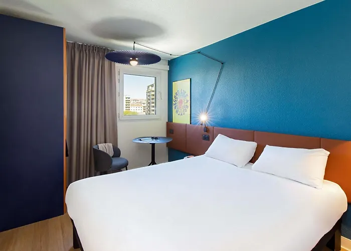 Ibis Marseille Timone Hotel