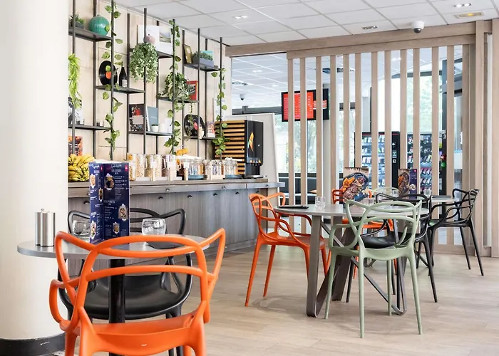 Ibis Paris Alesia Montparnasse Hotel