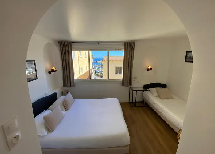 Hotel L'Oustaou Le Lavandou