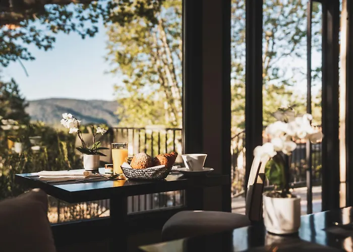 Les Lodges Sainte-Victoire Hotel & Spa Le Tholonet