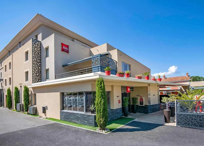 IBIS Cannes Mouans Sartoux parking gratuit