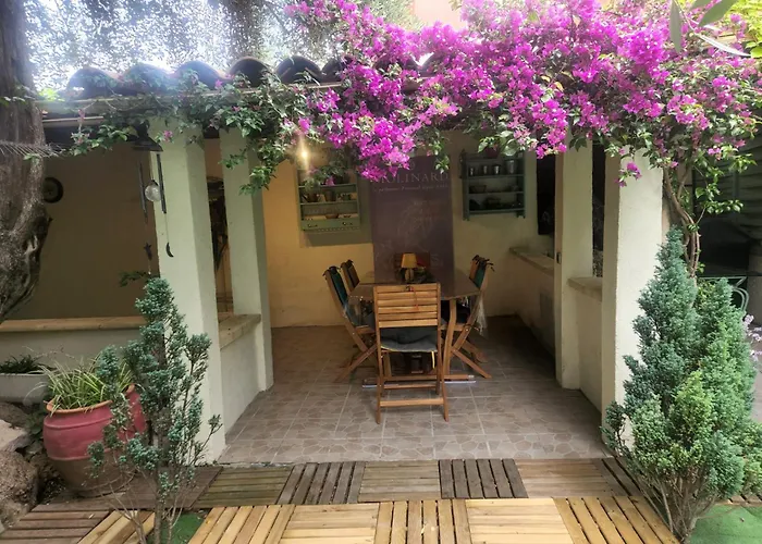 Boutique 2 pièces, Proche centre ville, GIP ASFO, Jardin et Parking Privatifs Grasse