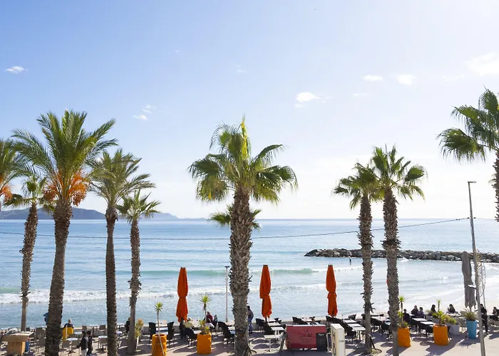 Hotel La Ciotat - A Deux Pas De L'Eau