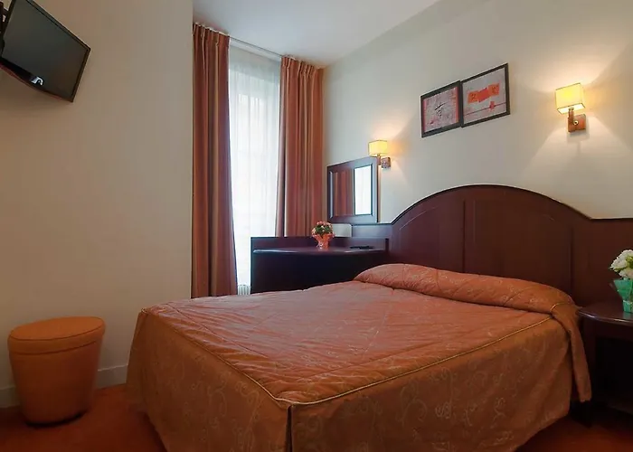 Hotel Le Faubourg Opera Paris