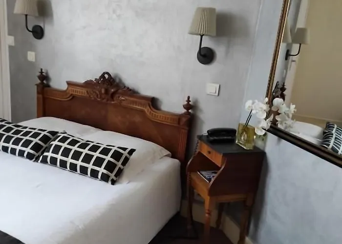 Hôtel Verlaine Paris