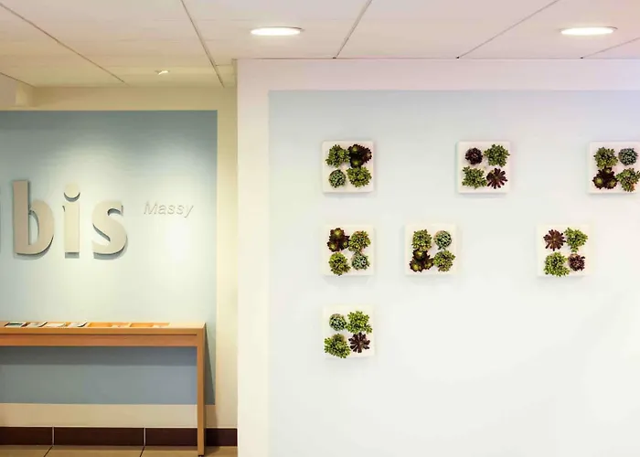 Hotel Ibis Massy