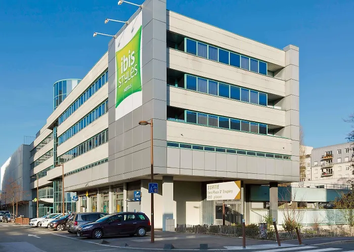 Hotel ibis Styles Massy Opéra